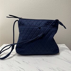 Very Bradley NWOT Quilted Navy Crossbody Bag
